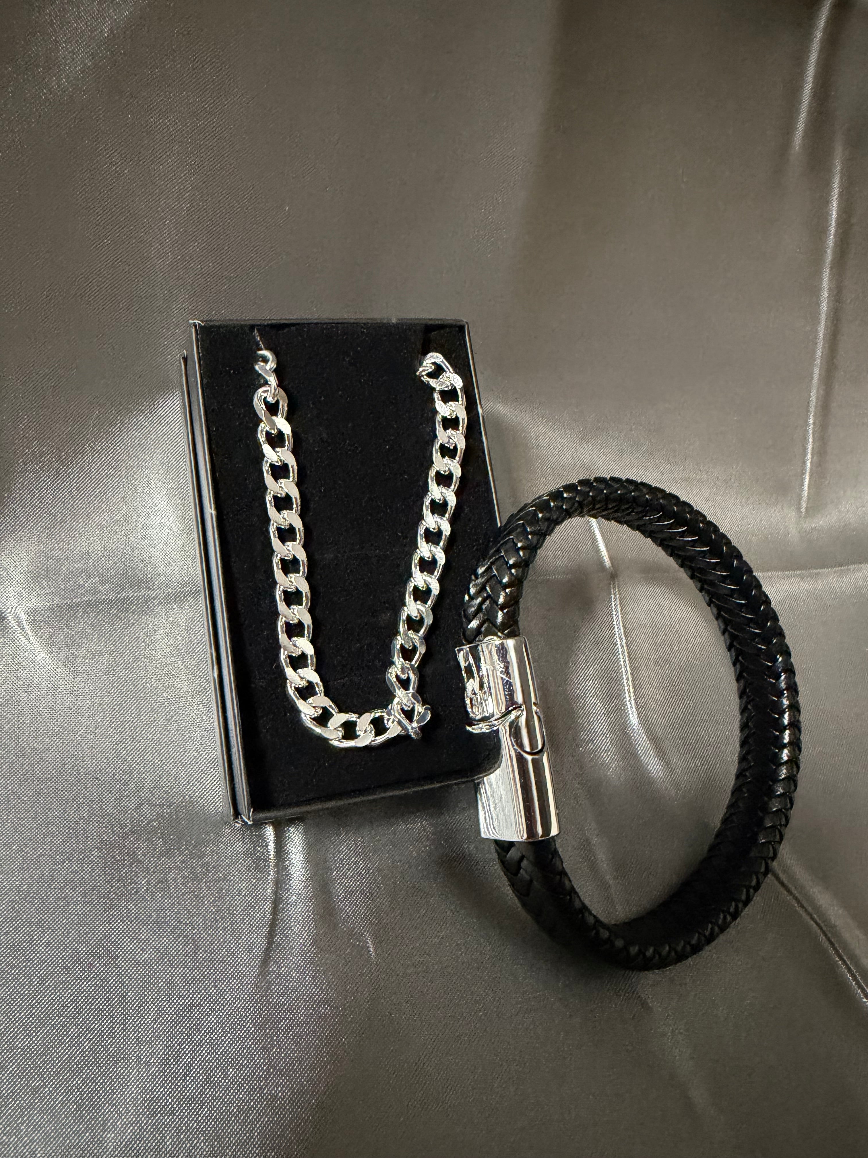Noir 925 versilberte Kette + Gratis schwarz Lederarmband